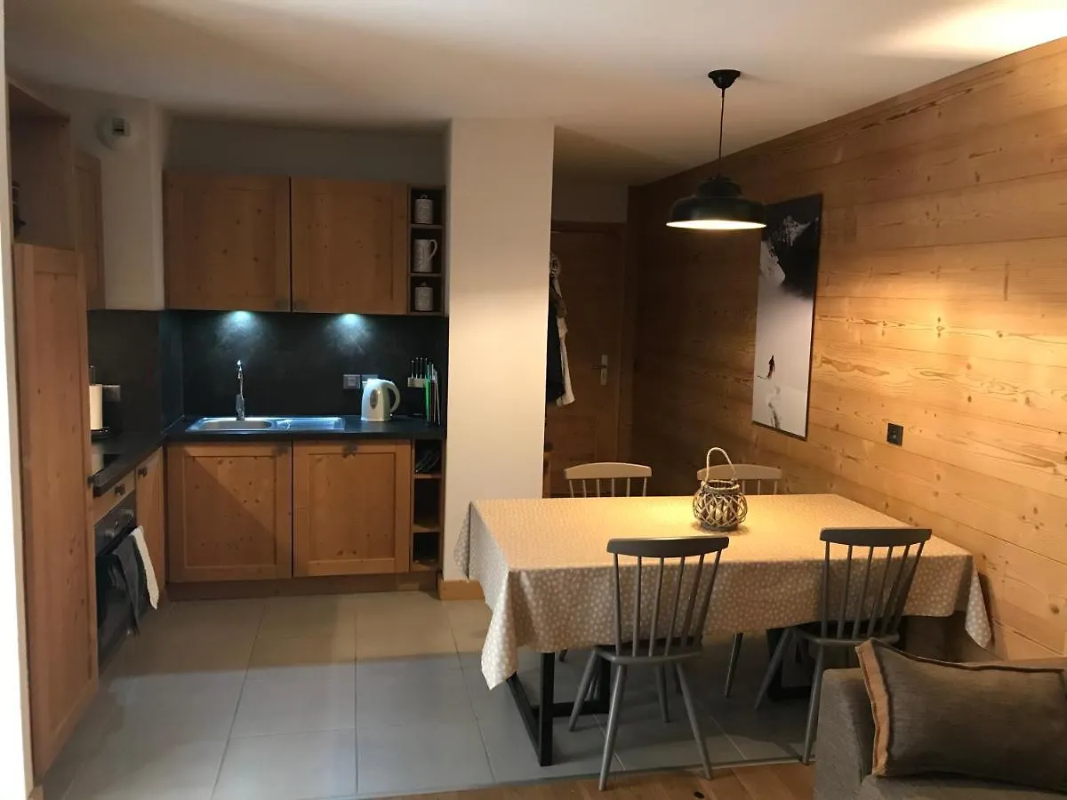 **** Aparthotel Luxury 2 Bedroom Apartment With View Of Mont Blanc Combloux France